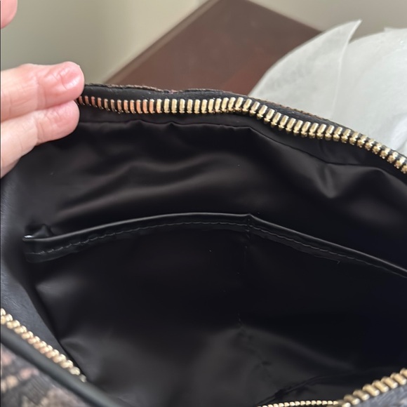 Valentino Garavani Black Leather Satchel with Lace Overlay - Picture 6 of 12